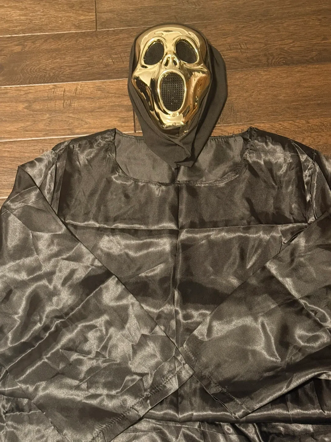 Halloween adult  4-piece Costume  Scream and raggedy Ghost image indicator(5)