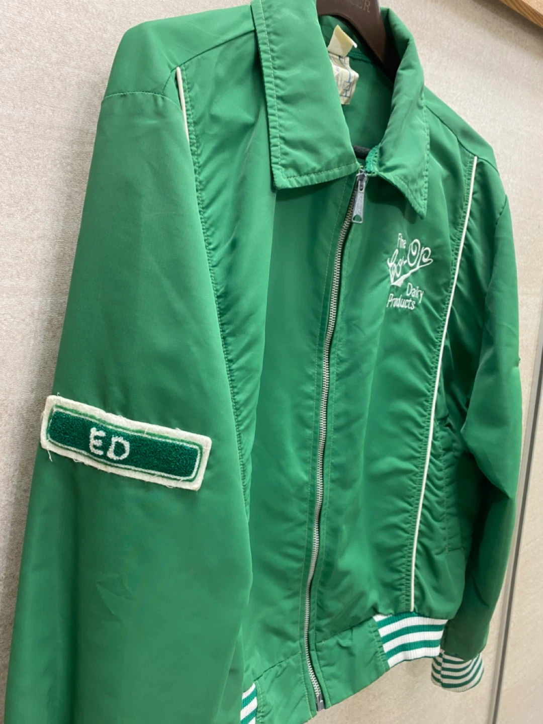 Vintage Co-Op Dairy Products Green Nylon Bomber Jacket - Large - photo 4