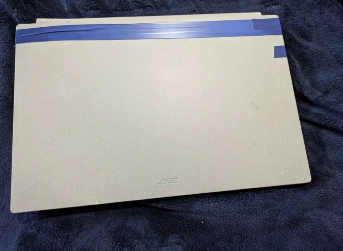 Acer Vero Laptop 2021 i5 11th gen processor, - Damaged Screen - photo 3