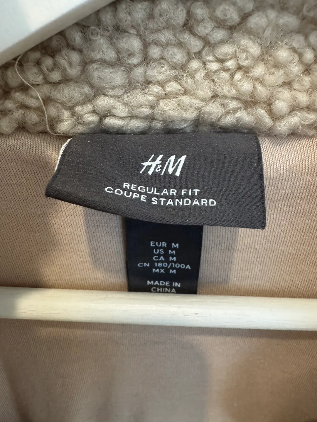 H&M Beige Fleece Jacket - Size M image indicator(2)