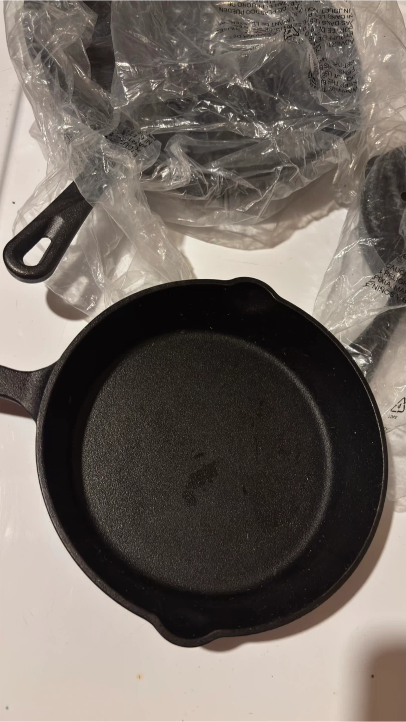 Cast Iron Skillet Set, New - photo 2