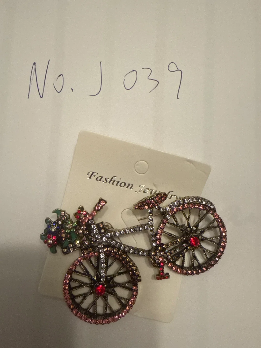Fashion Jewelry brooches——$8 Each, 3 for $20! image indicator(2)