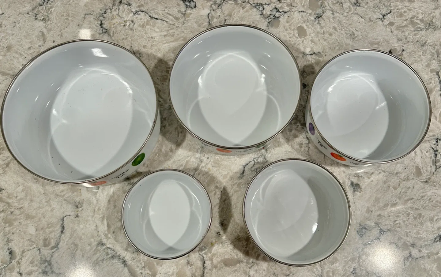 Vegetable Life Enamelware Nesting Bowls - 5 Piece Set image indicator(4)