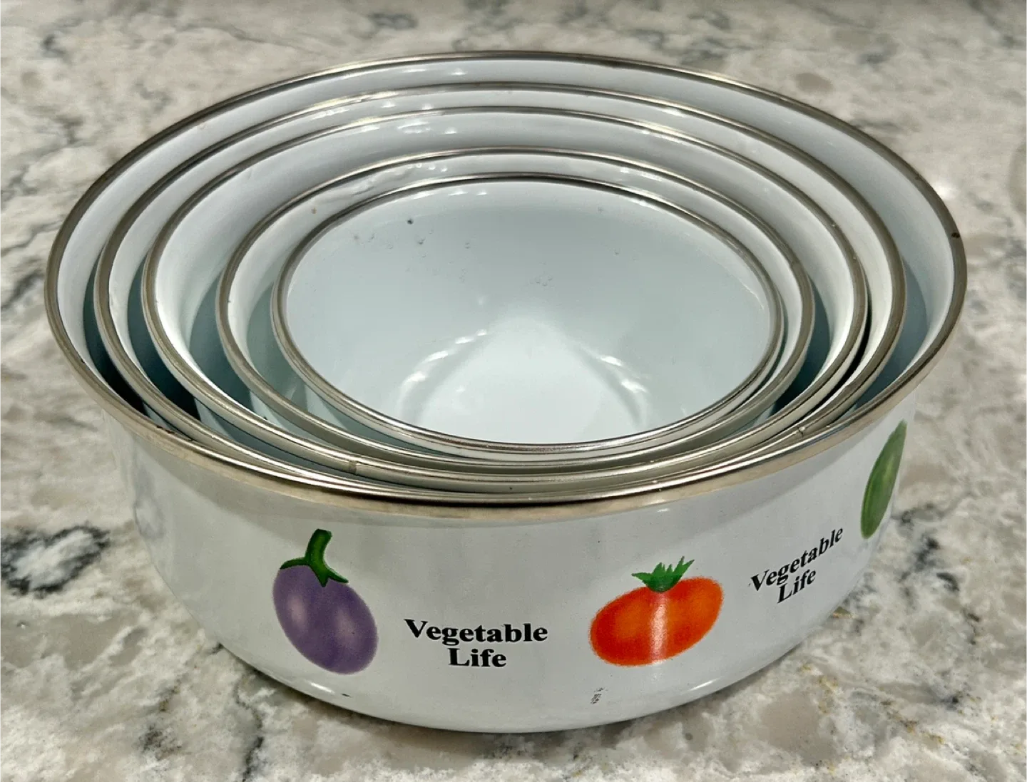 Vegetable Life Enamelware Nesting Bowls - 5 Piece Set image indicator(2)