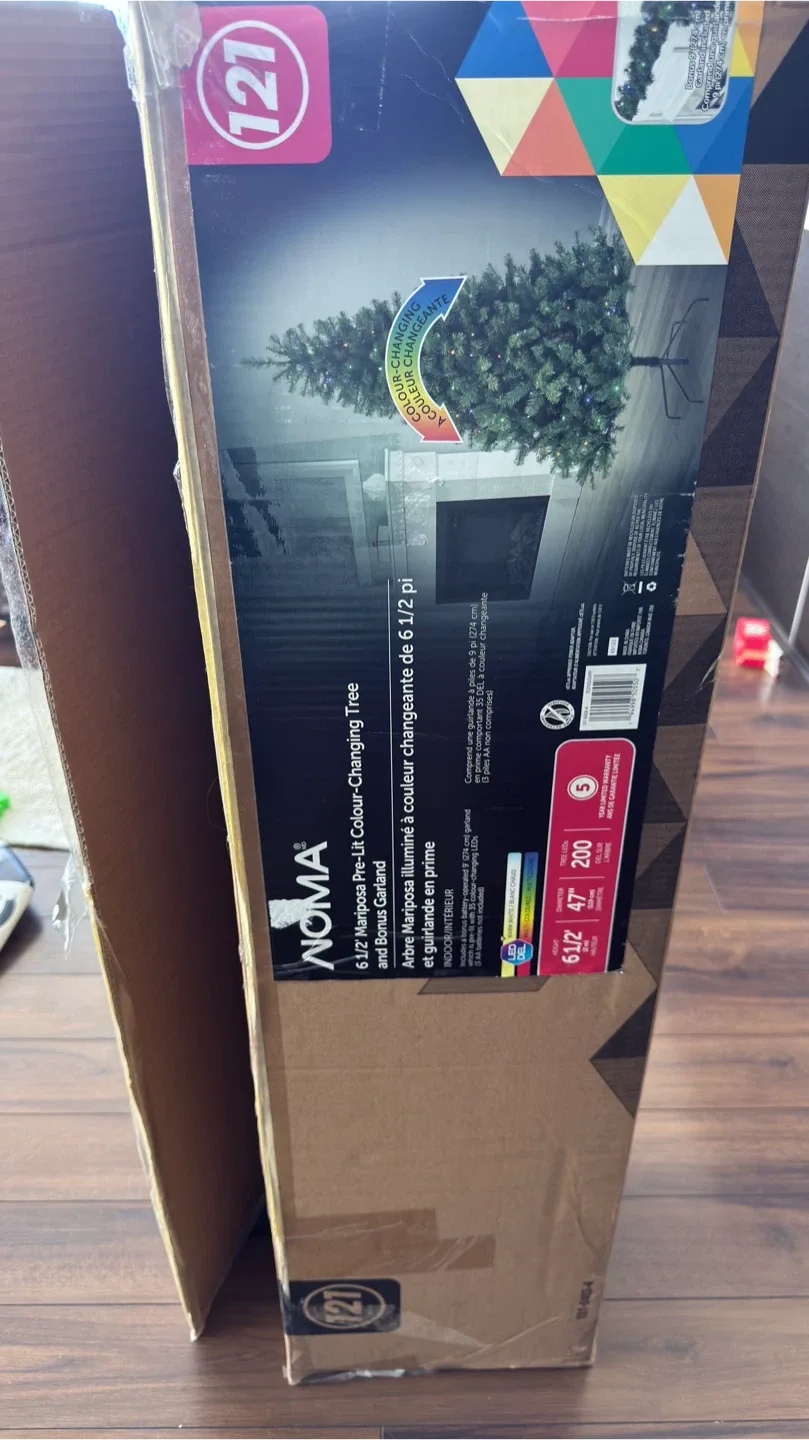 NOMA 6 1/2' Mariposa Pre-Lit Colour-Changing Tree image indicator(2)