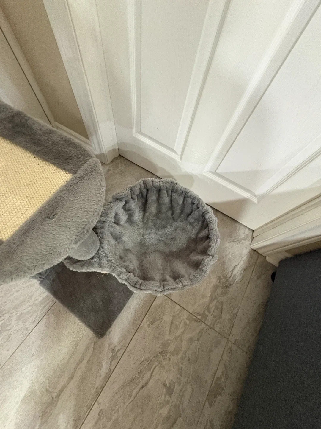 Grey Cat Tree with Scratching Post image indicator(3)