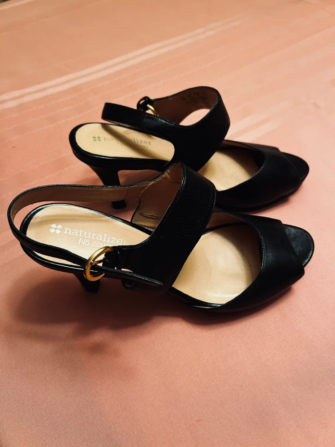 Naturalizer N5 Comfort Black Heels - Size 7.5W image indicator(2)