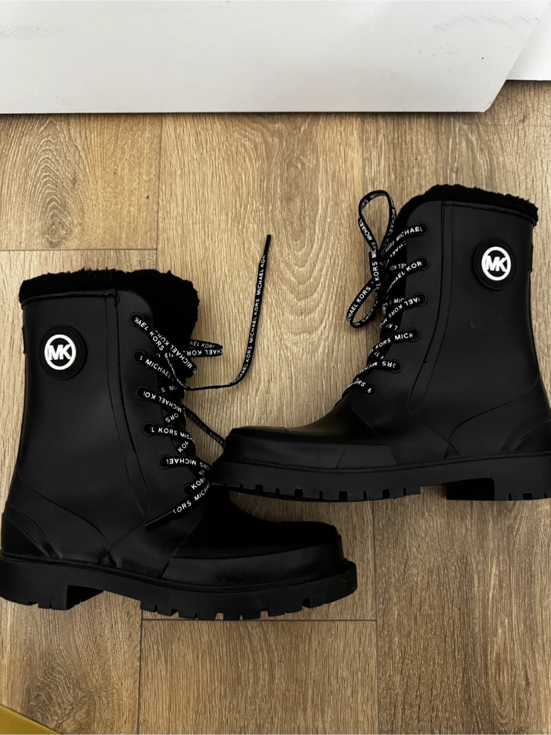 Michael Kors Black Winter Boots - photo 2