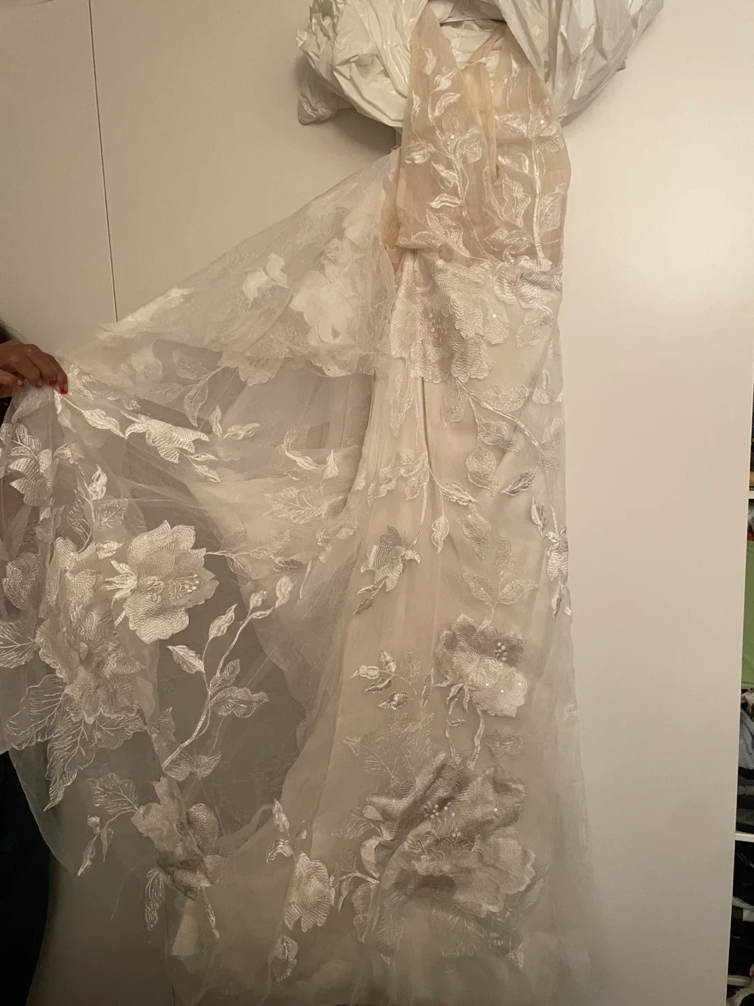 New and Never Used Willowby Wedding Dress image indicator(4)