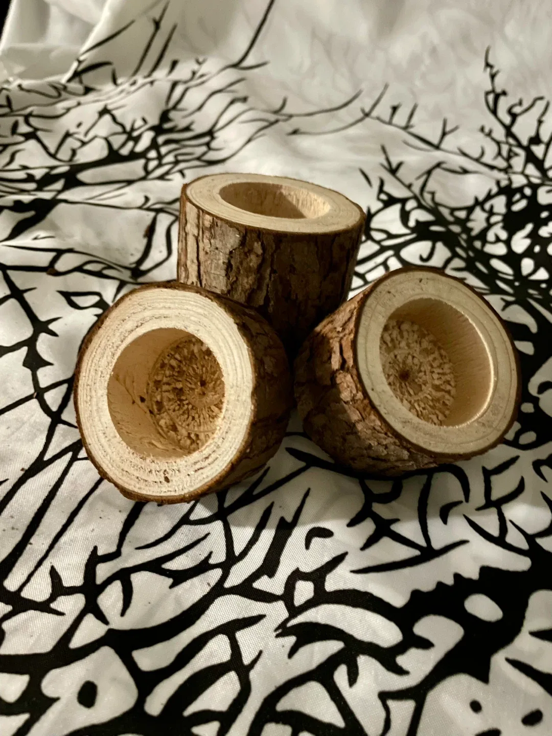 FREE 🥕 Set of 3 Wood Log Candle Holders image indicator(4)