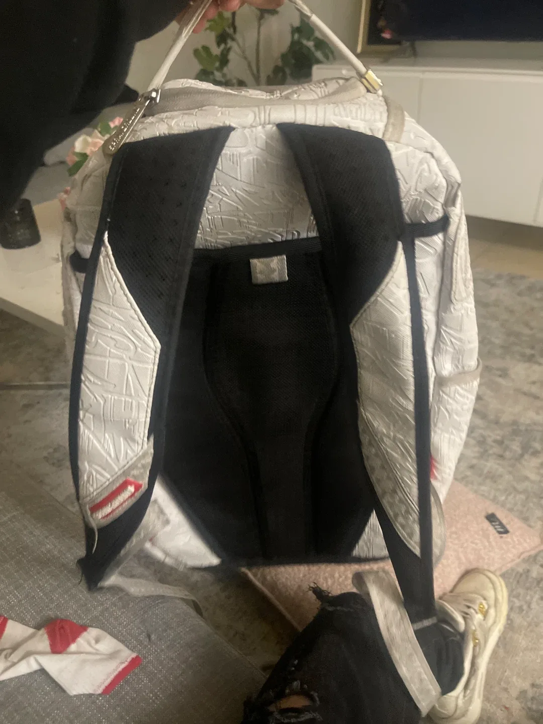 Sprayground Backpack White image indicator(2)
