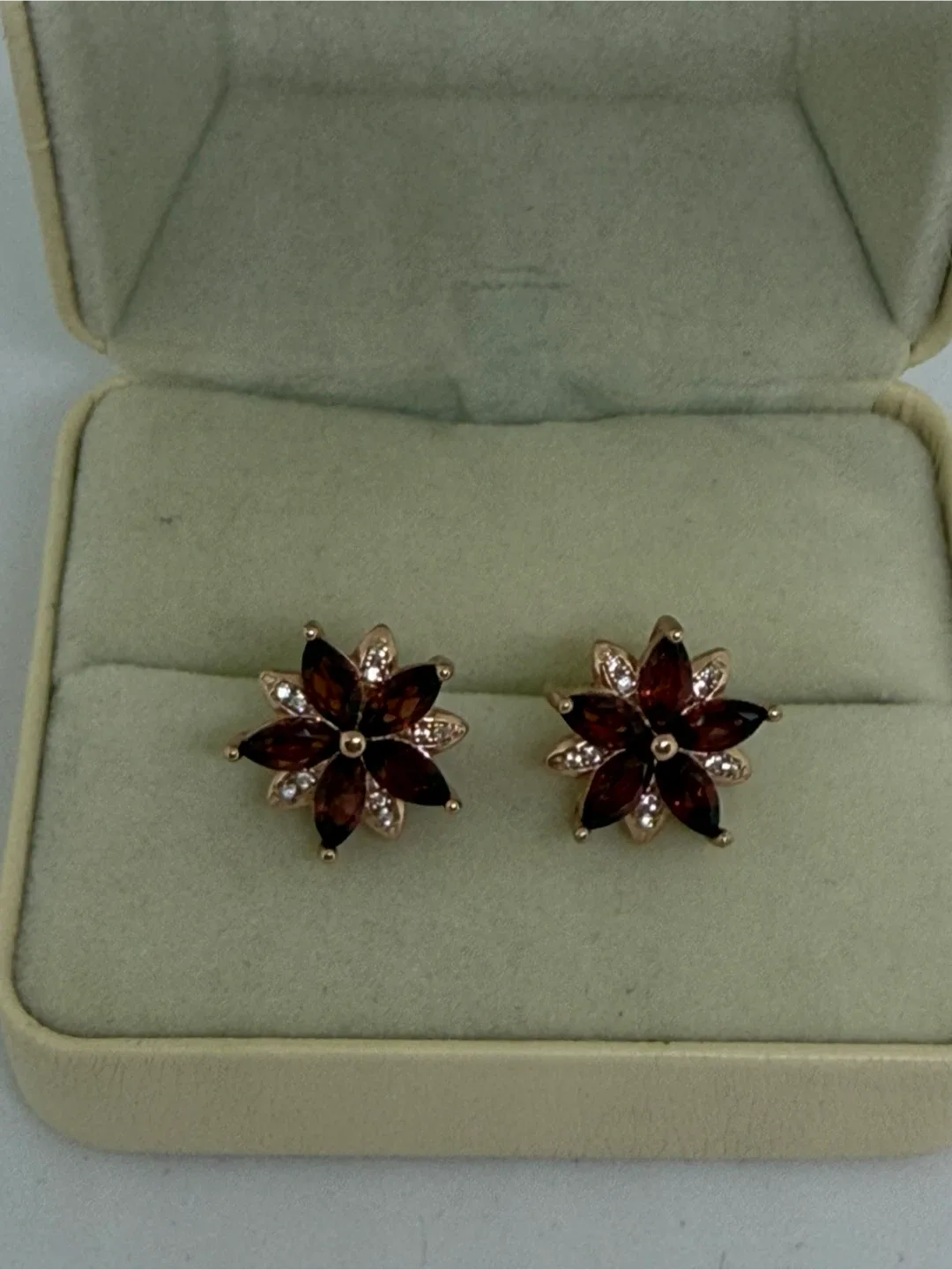 Natural Red Garnet Flower S925 Silver Earrings - Red thumbnail