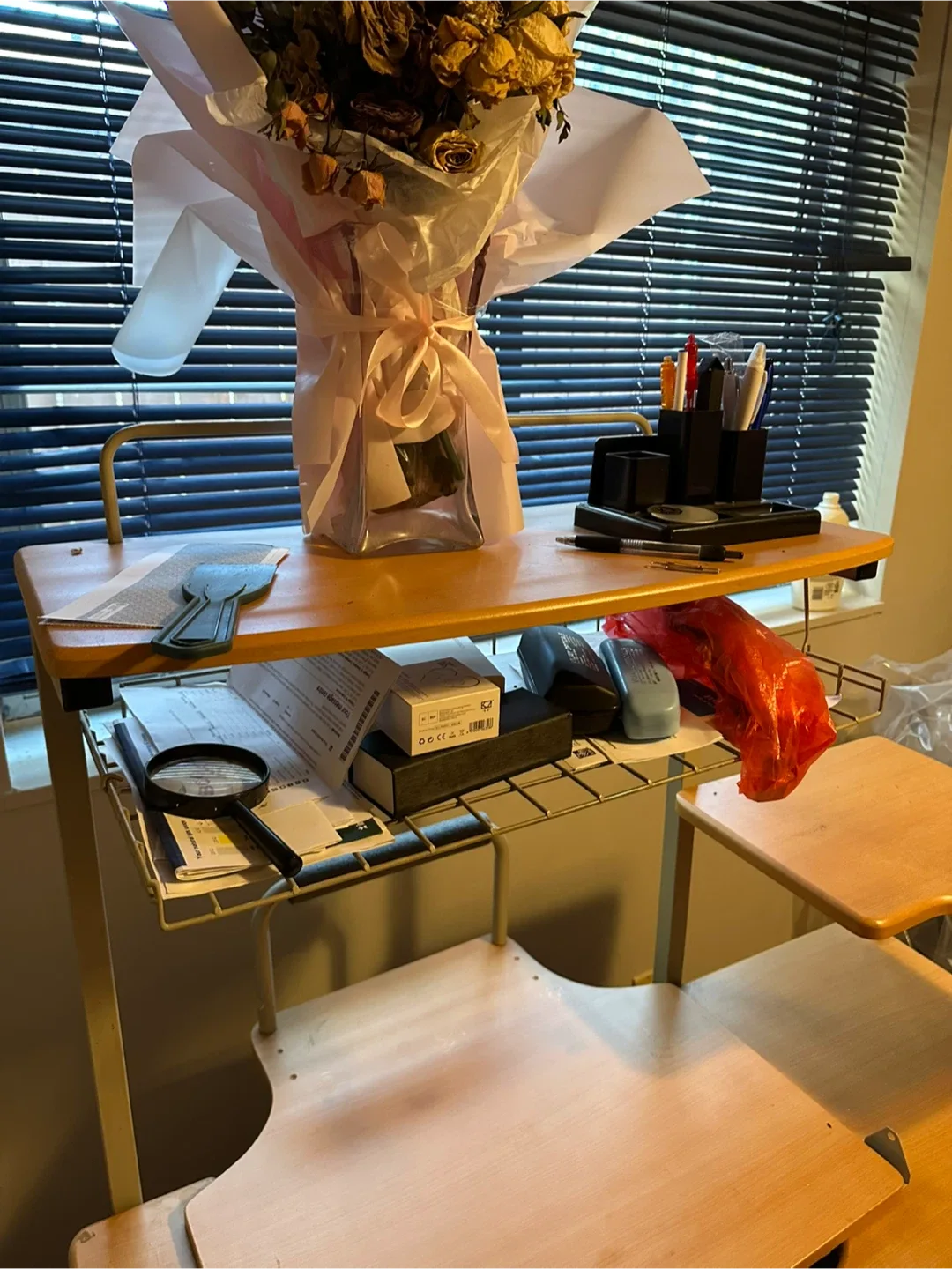 Adjustable Desk with Shelves image indicator(5)