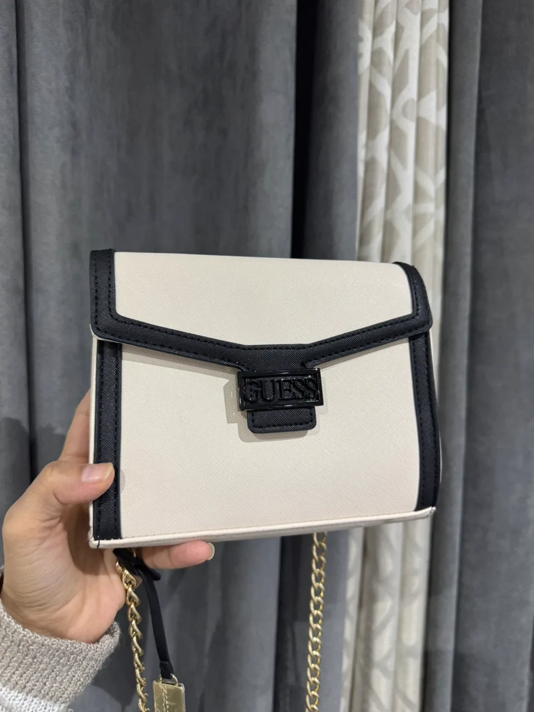 Guess White & Black Crossbody Bag image indicator(2)