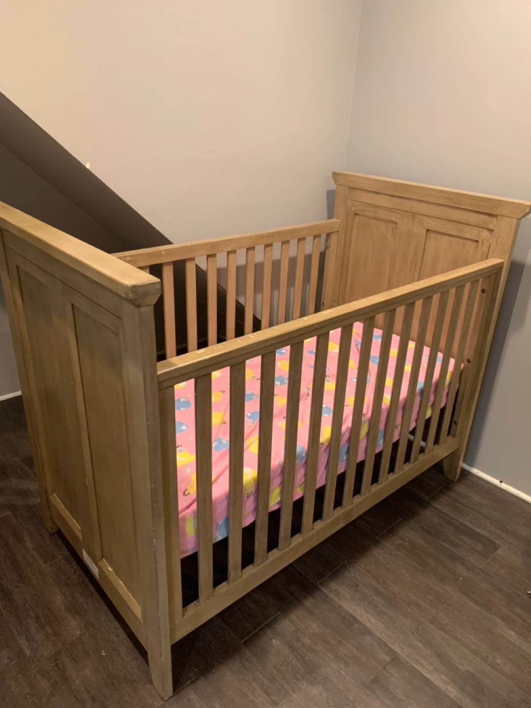 Wooden Baby Crib with Mattress
