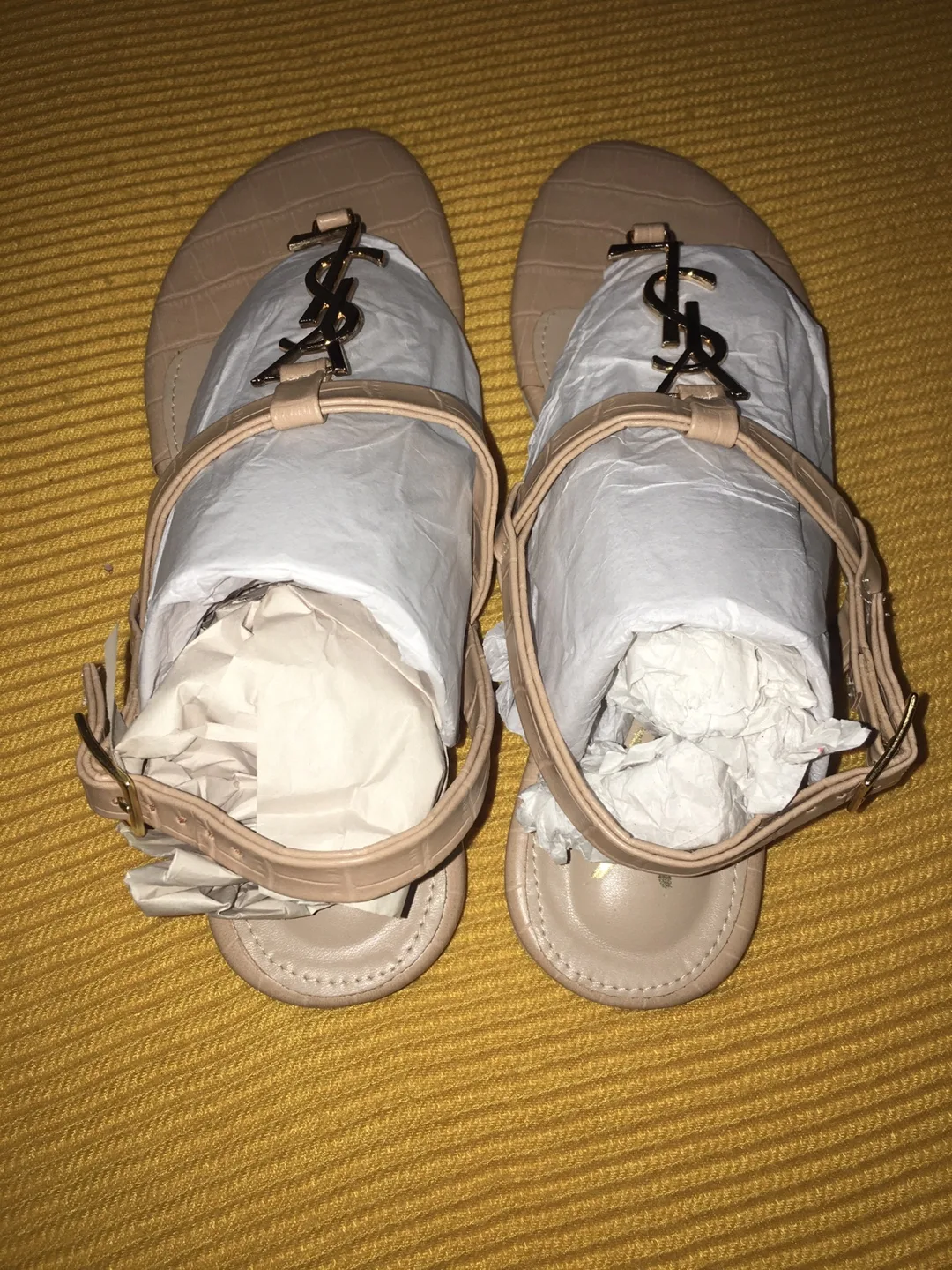 New YSL Beige Leather Sandals - Size 37 image indicator(2)