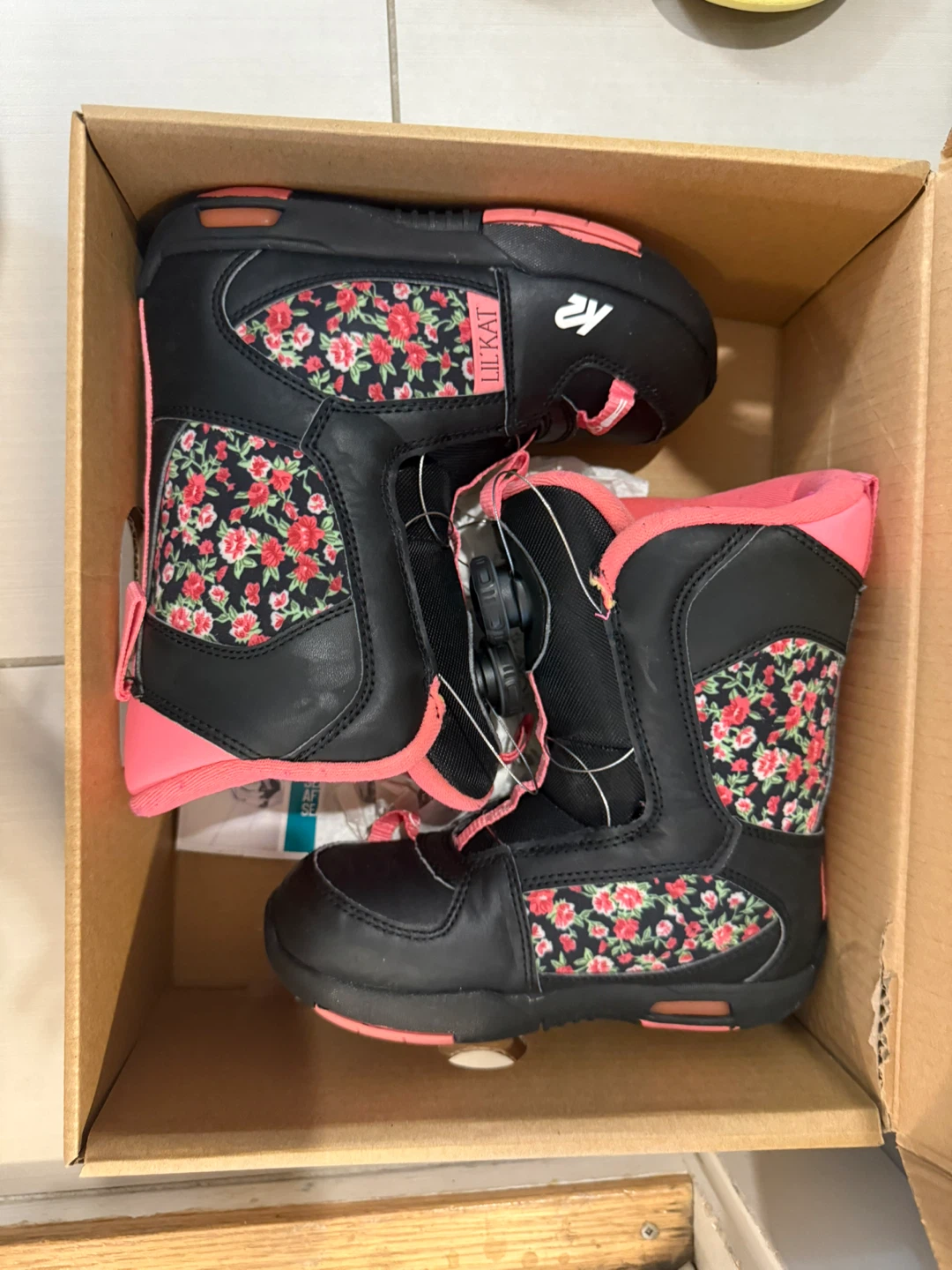 K2 Lil Kat Youth Snowboard Boots - Size 1