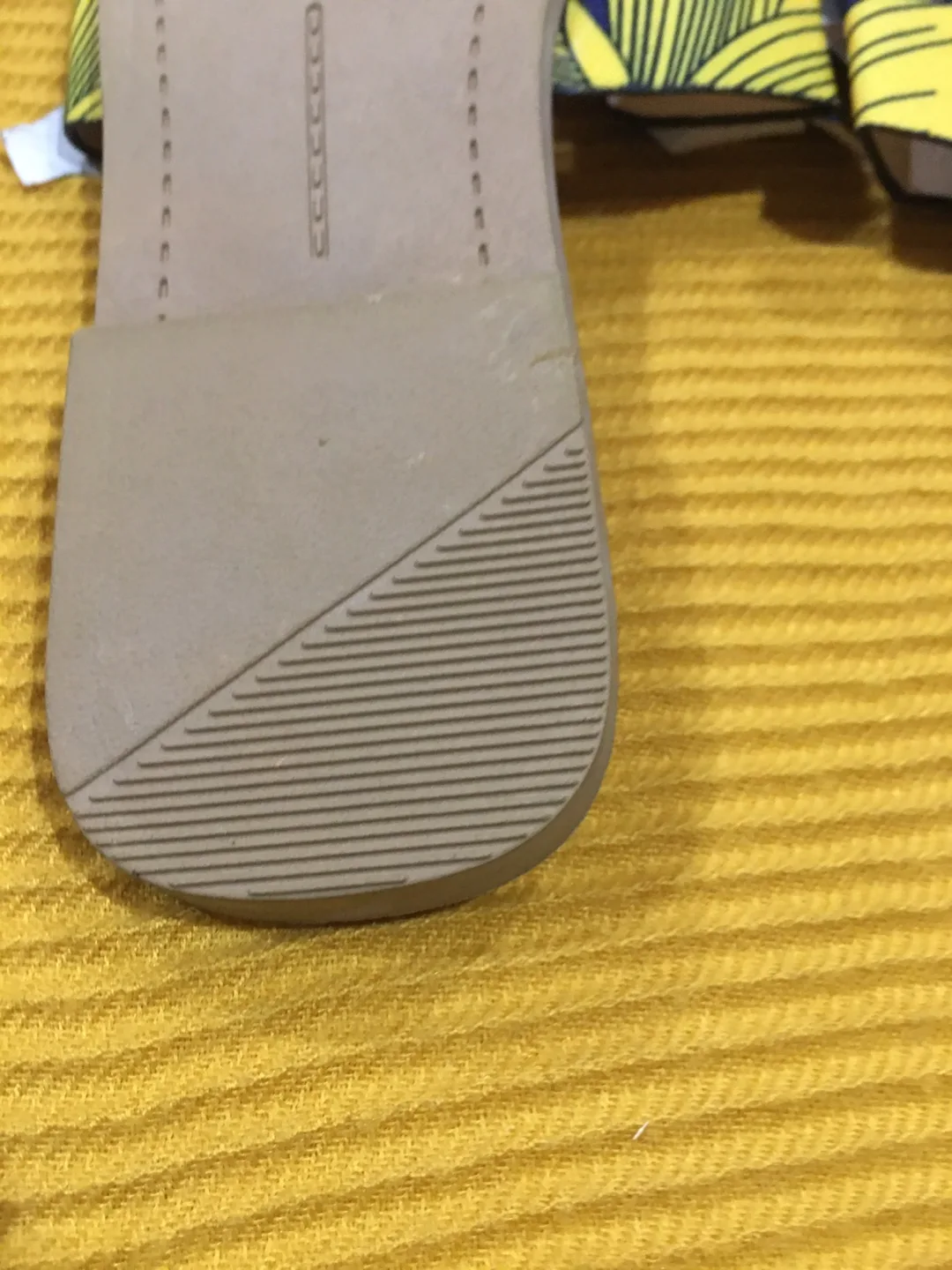 H Sandals - Size 7 image indicator(5)