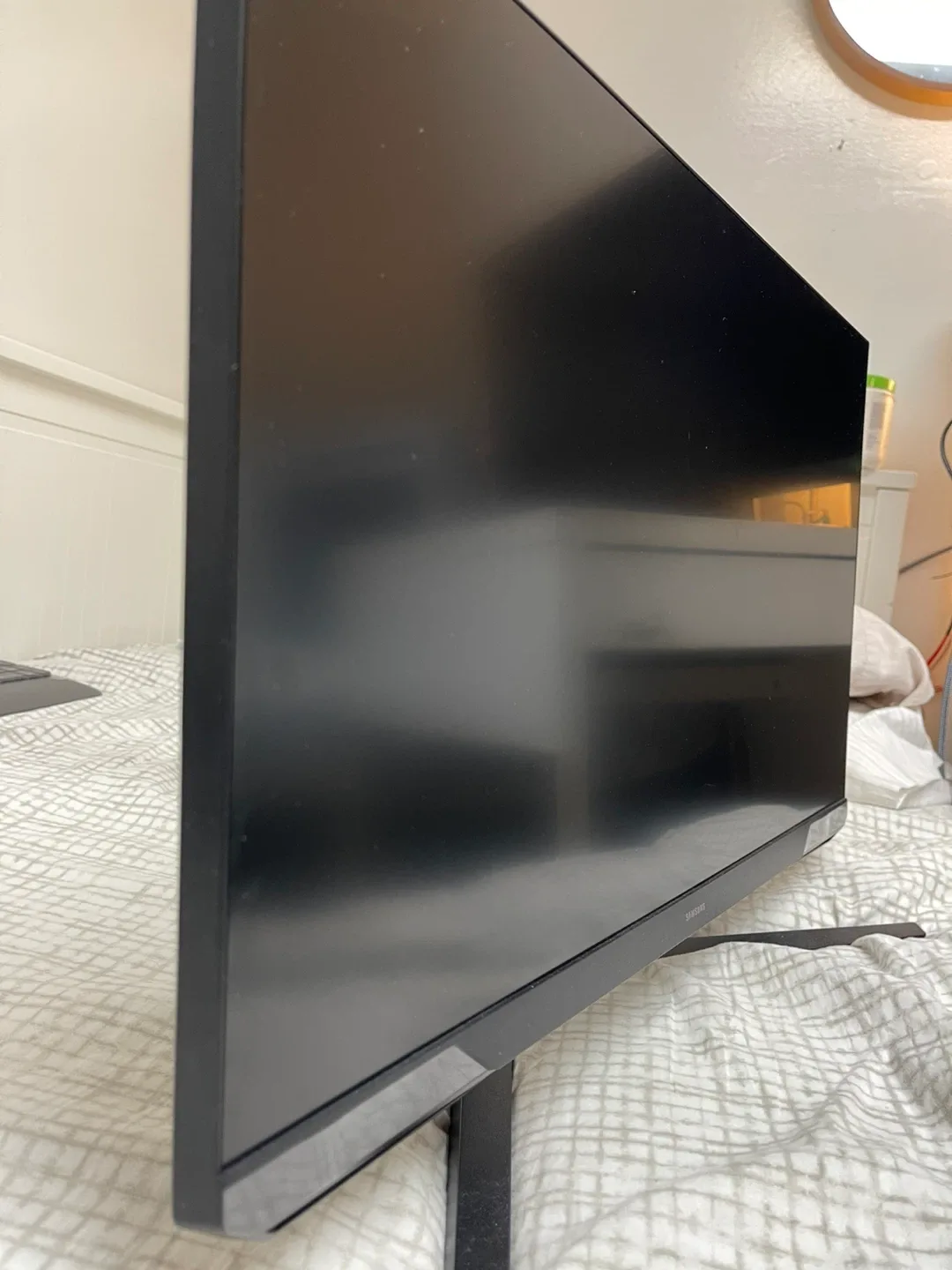 Samsung 24-Inch Odyssey G3 Series FHD Gaming Monitor image indicator(6)