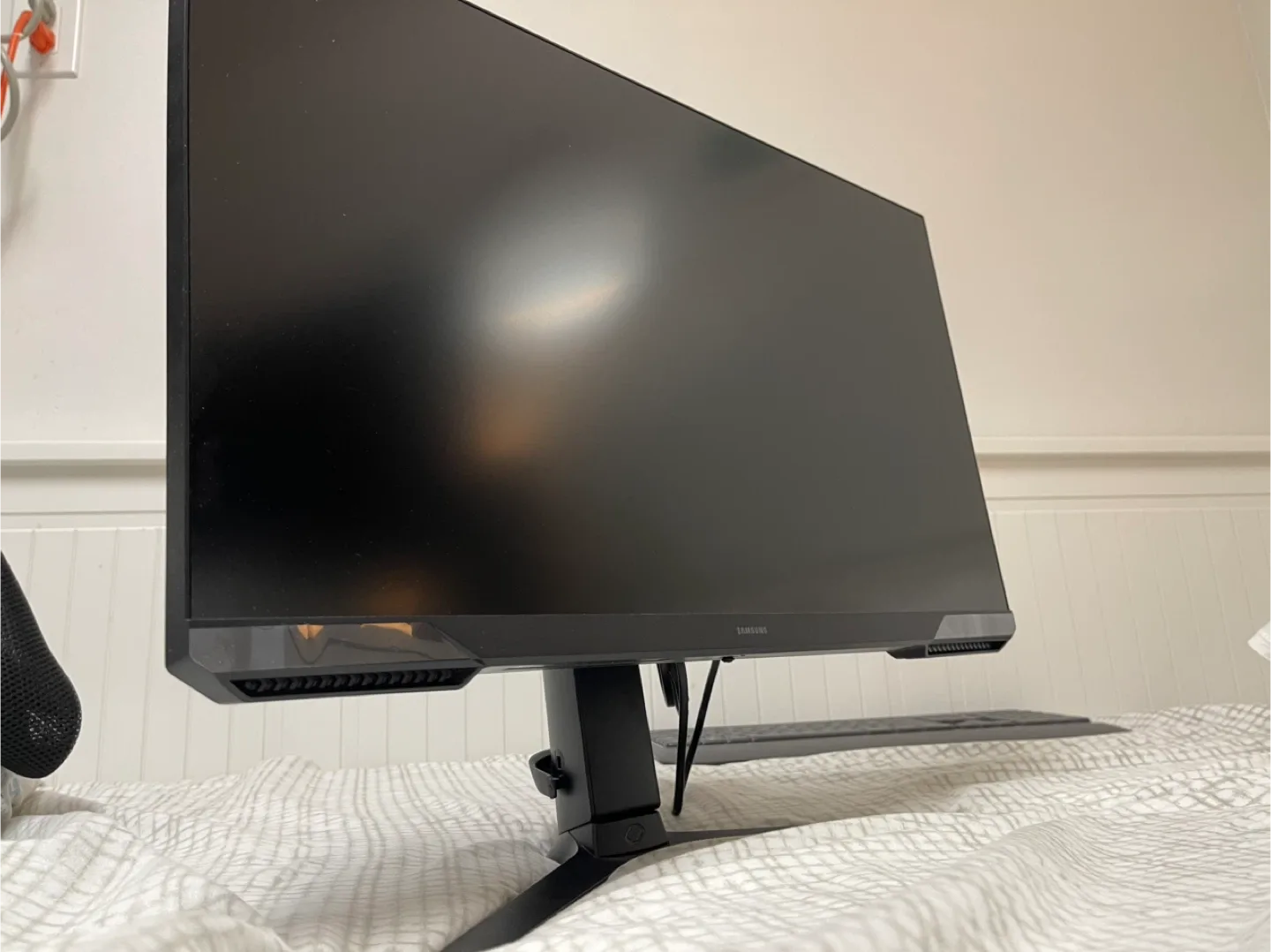 Samsung 24-Inch Odyssey G3 Series FHD Gaming Monitor image indicator(4)