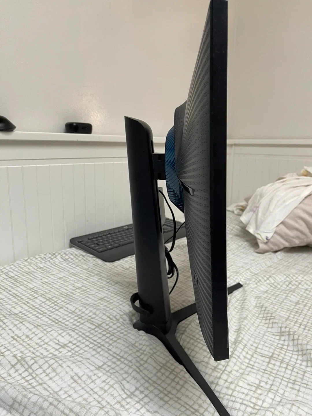 Samsung 24-Inch Odyssey G3 Series FHD Gaming Monitor image indicator(7)