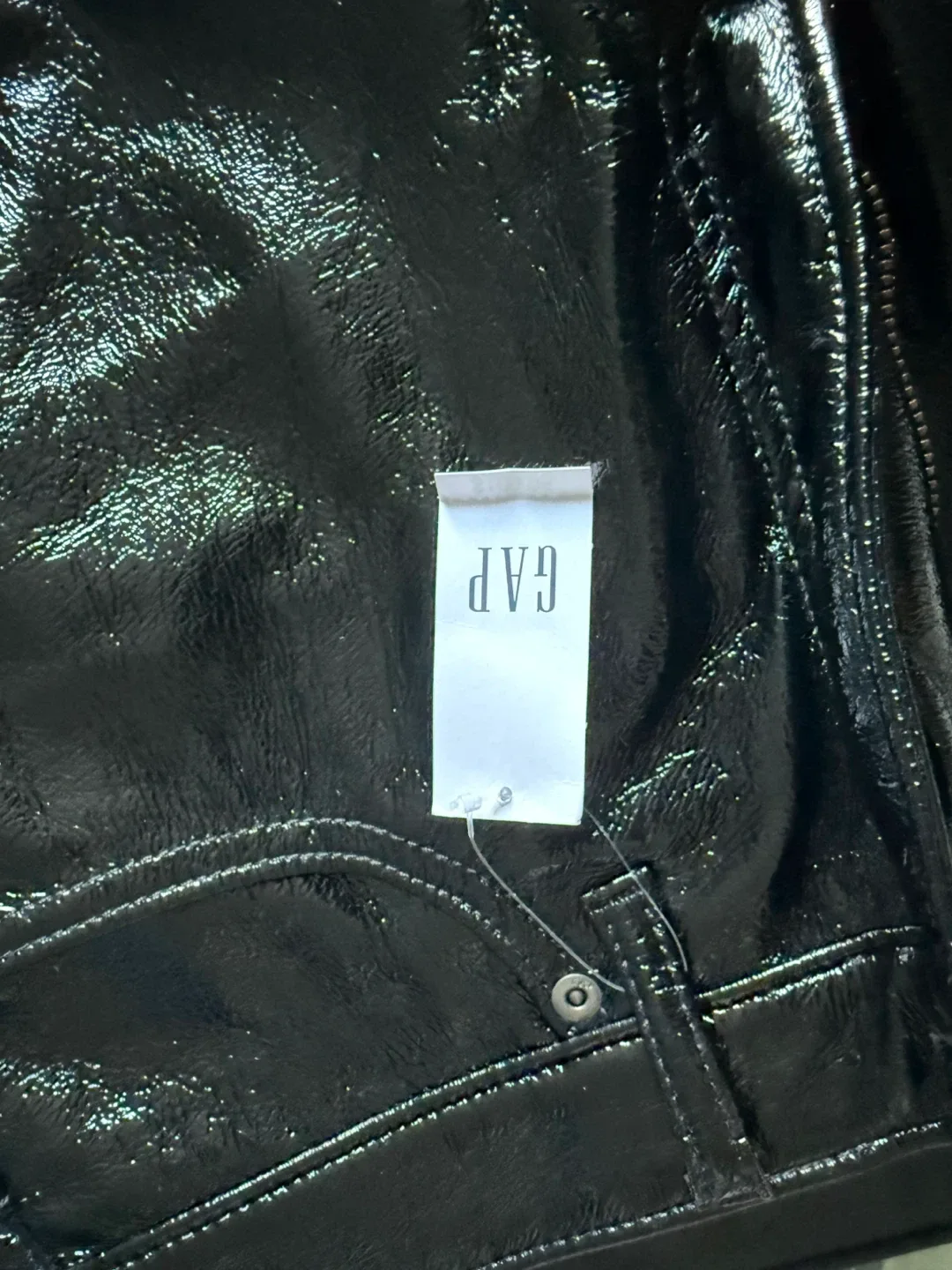 New with tags GAP Vintage Slim High Rise Black Pants - Size 32 image indicator(4)