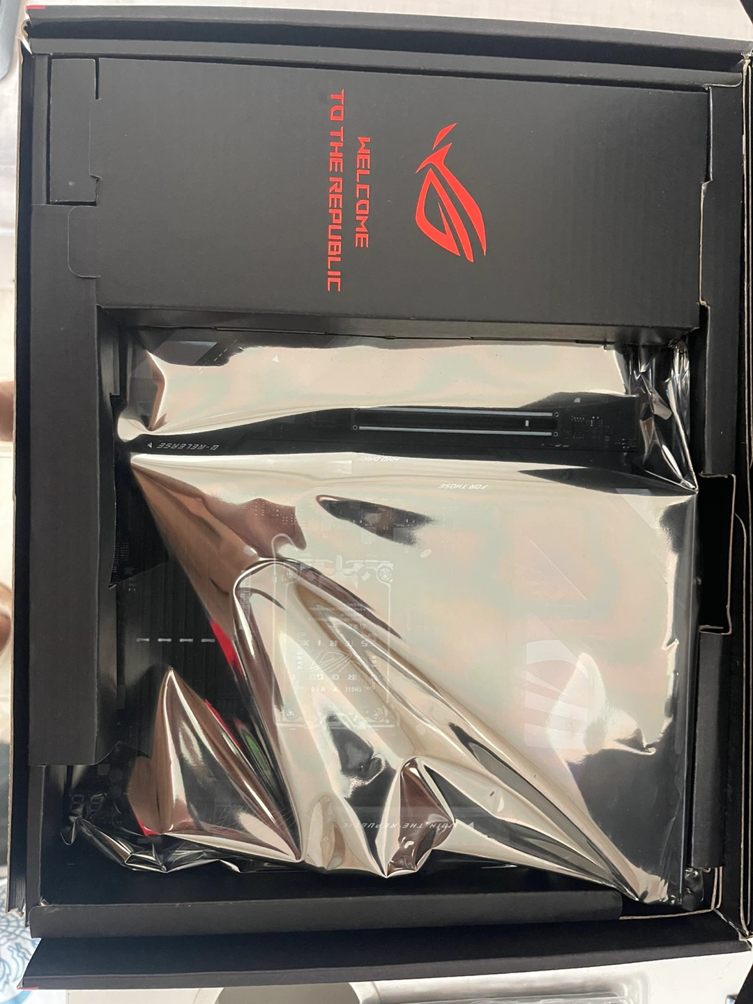 ROG STRIX Z790-E DDR5 Gaming Wifi 1TB - photo 4