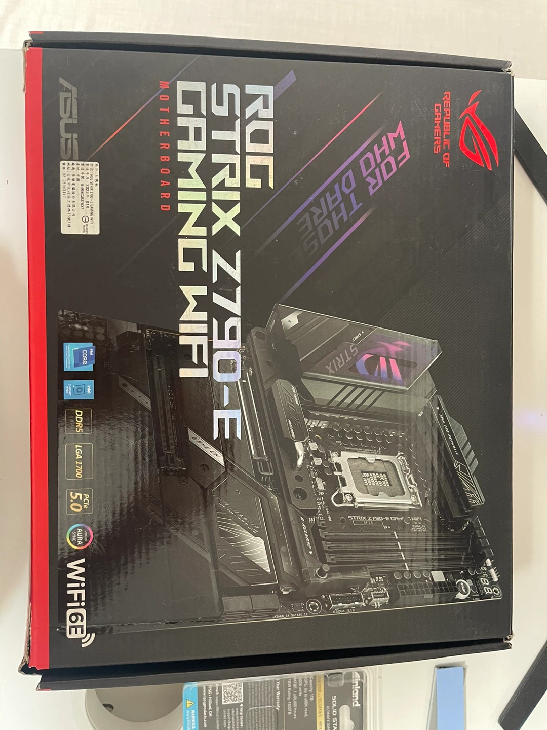 ROG STRIX Z790-E DDR5 Gaming Wifi 1TB - photo 3