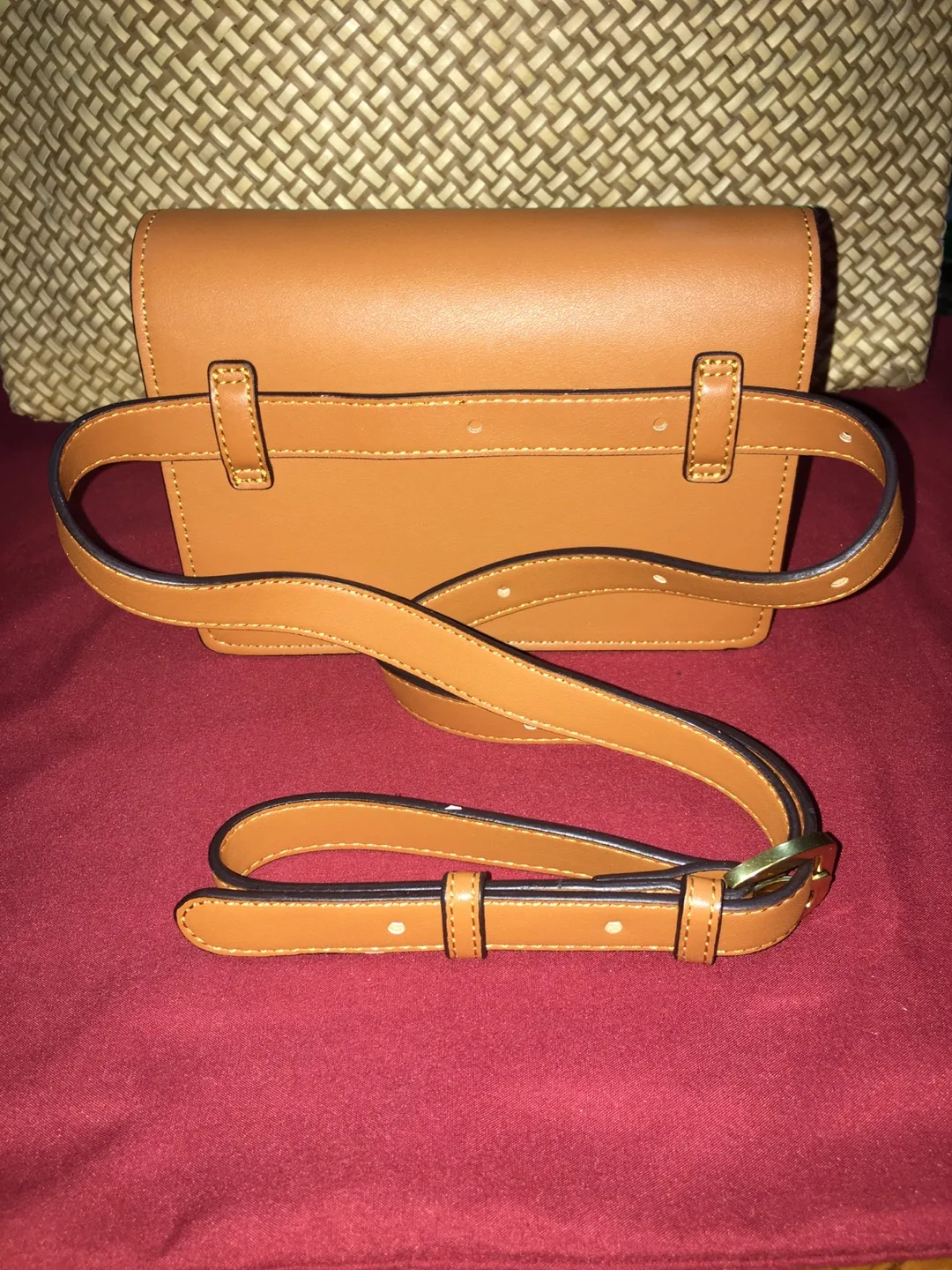 Tod's Leather Shoulder Bag - Brown image indicator(2)