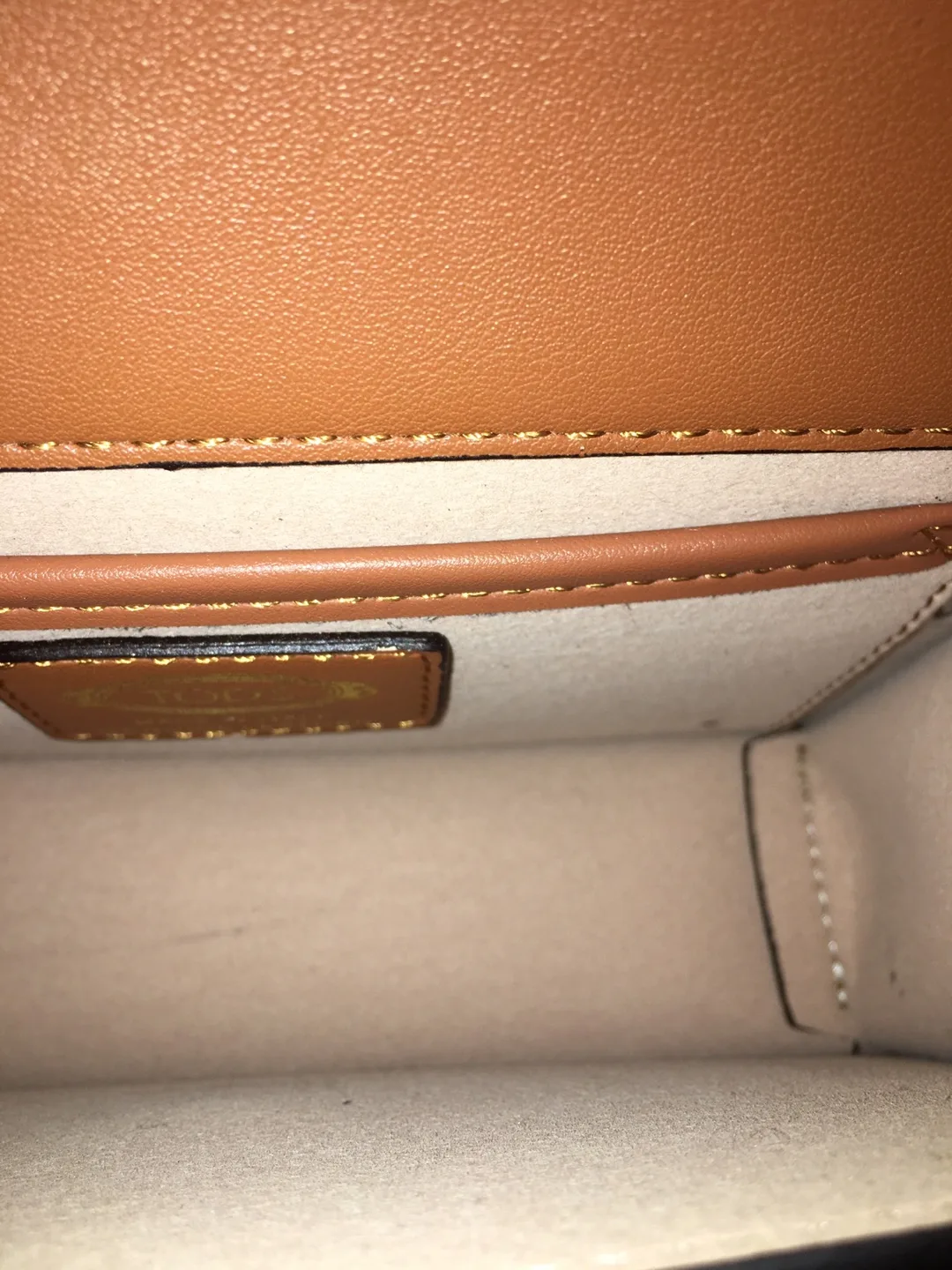 Tod's Leather Shoulder Bag - Brown image indicator(4)