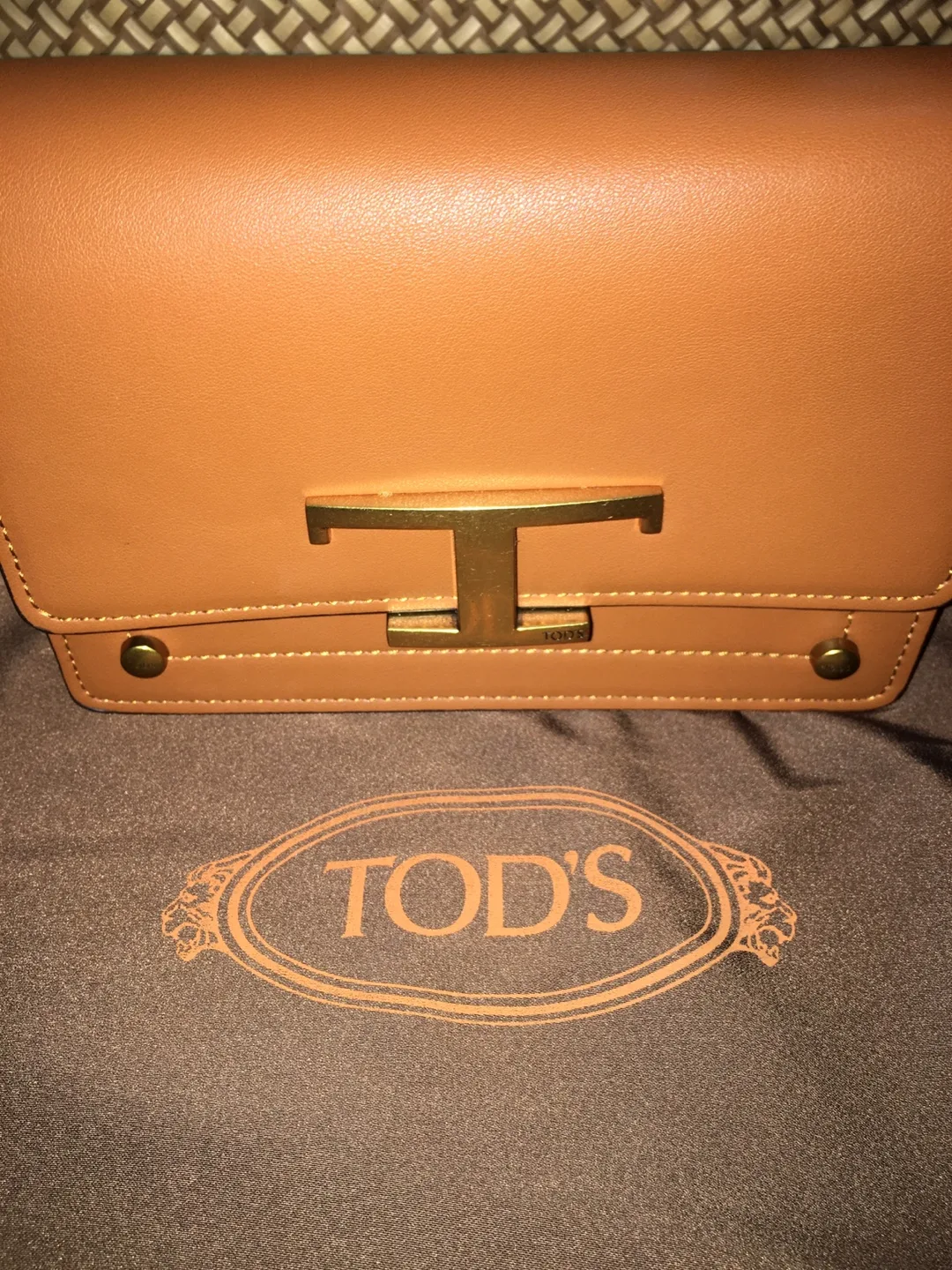 Tod's Leather Shoulder Bag - Brown image indicator(6)