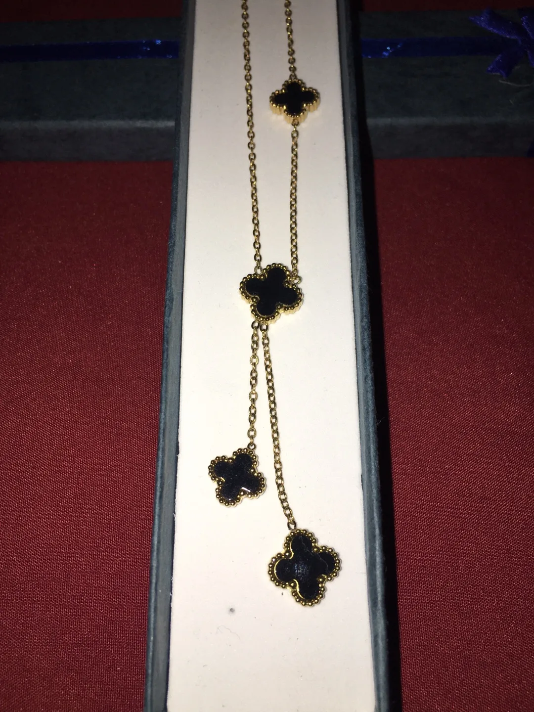Van Cleef & Arpels Alhambra Gold Necklace image indicator(2)