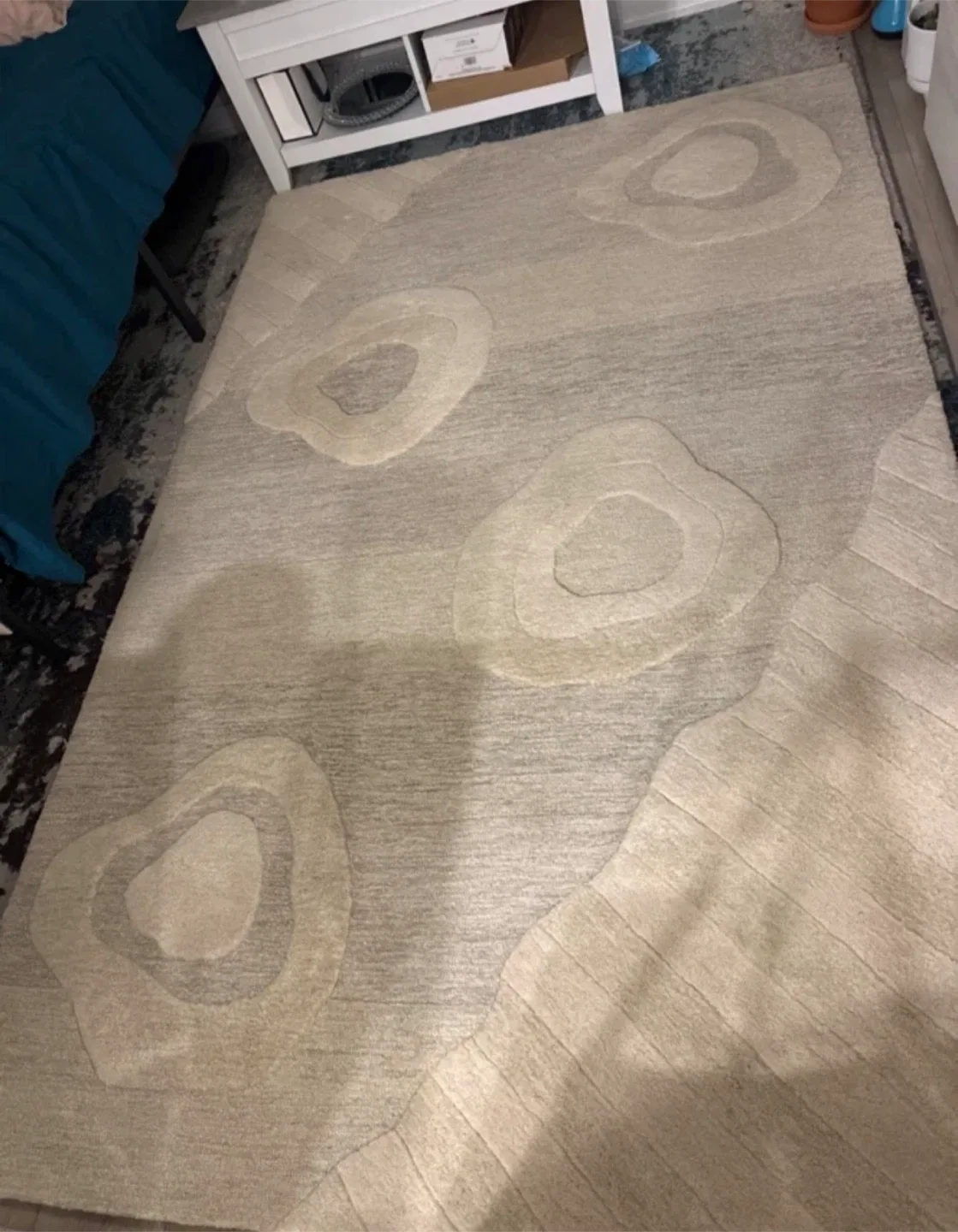 Lavieh Fifth Avenue Beige Grey Rug 5' x 8' image indicator(4)