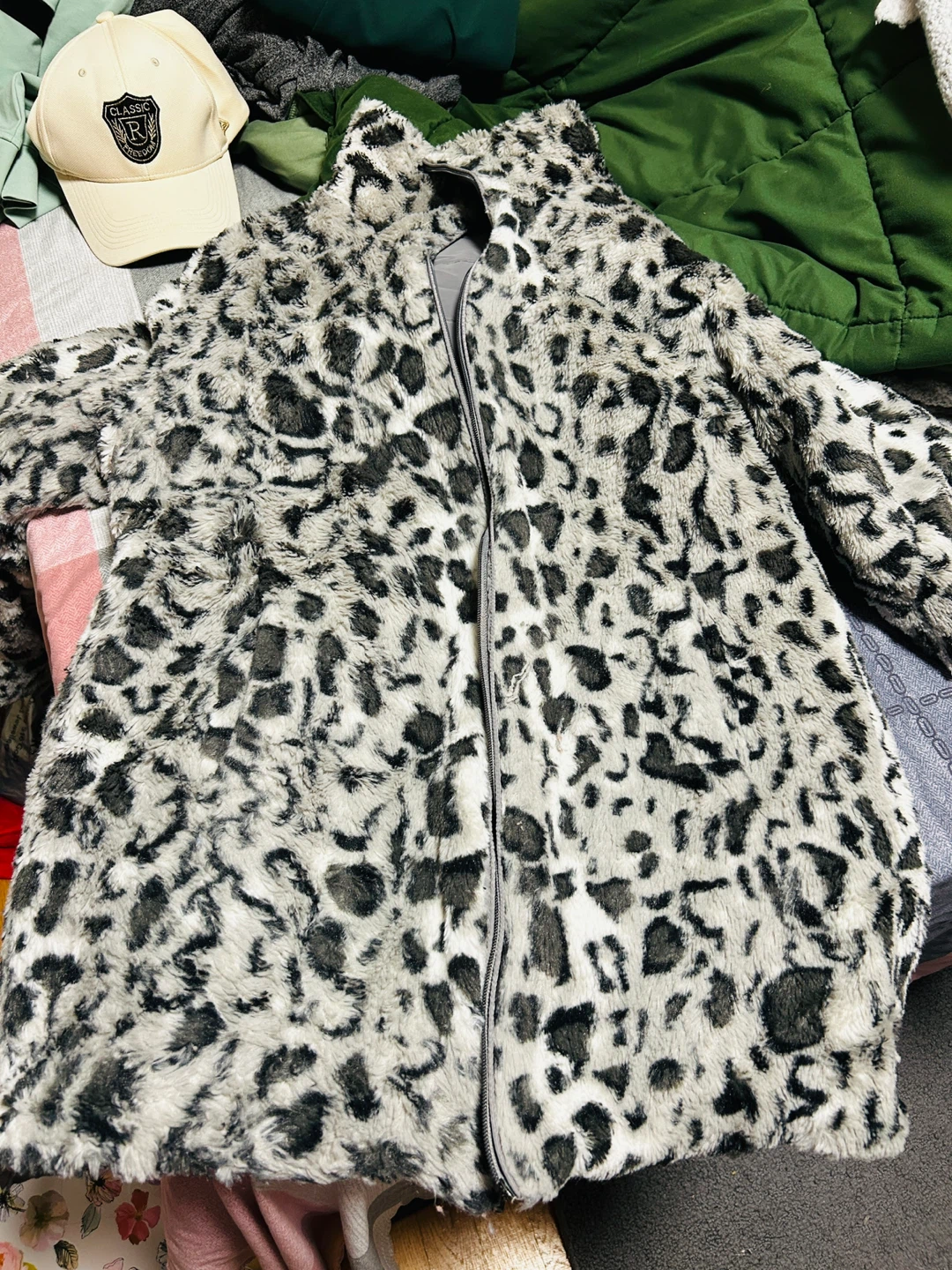 Grey Puffer Jacket with Leopard Print Lining - photo 2