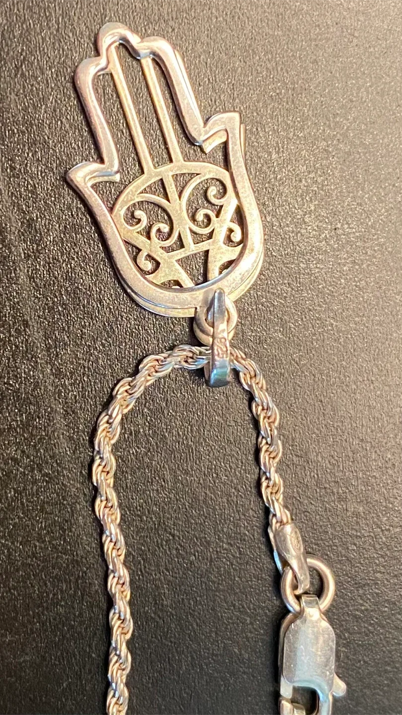 Silver Hamsa Hand Necklace image indicator(6)