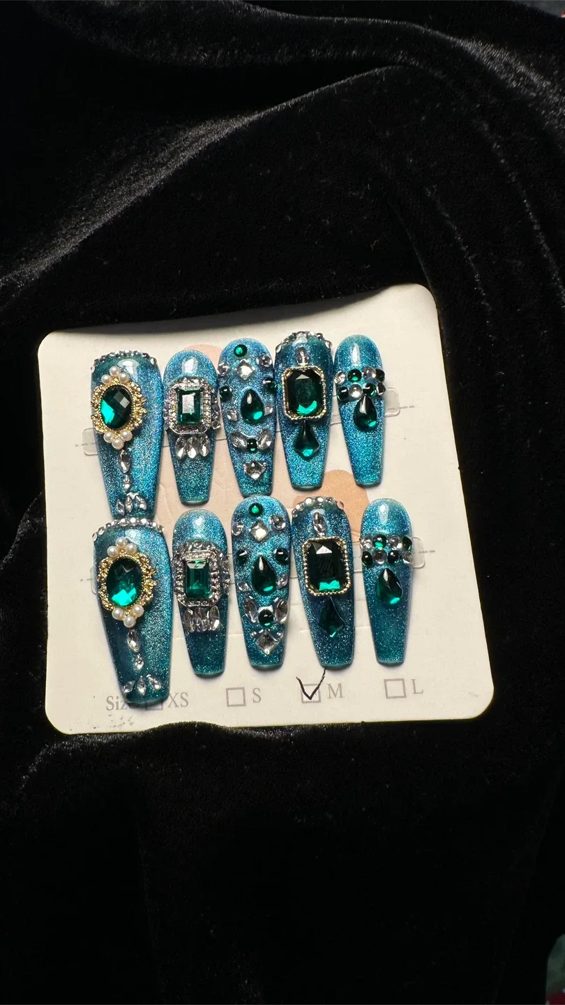 Press On Nails - Emerald Green, Size M image indicator(2)