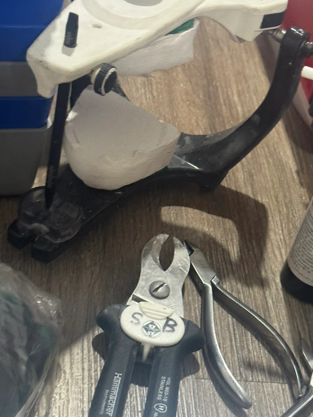 Dental technician equipments