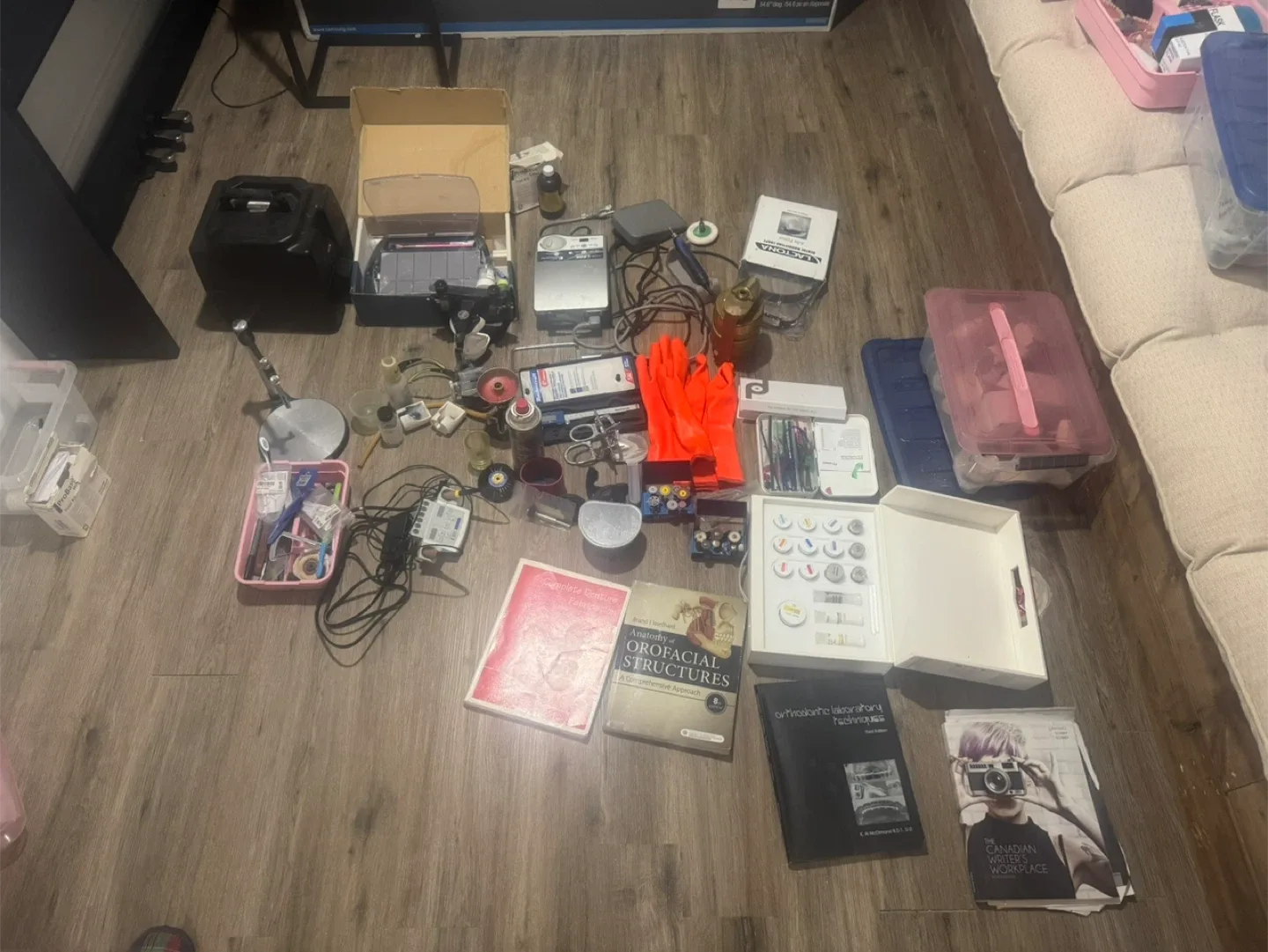 Dental technician equipments image indicator(3)