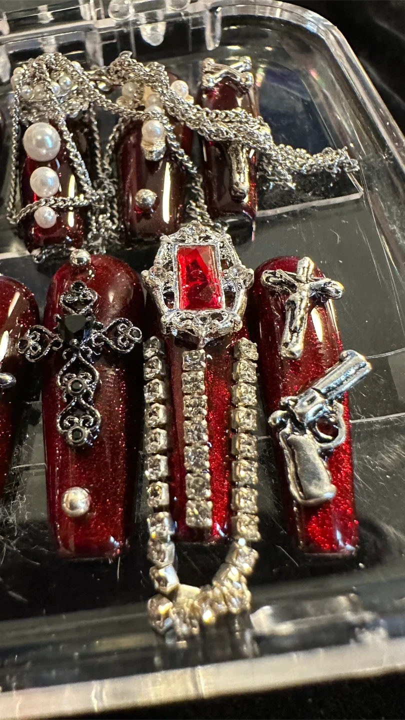 Red Press-On Nails with Silver Charms image indicator(3)