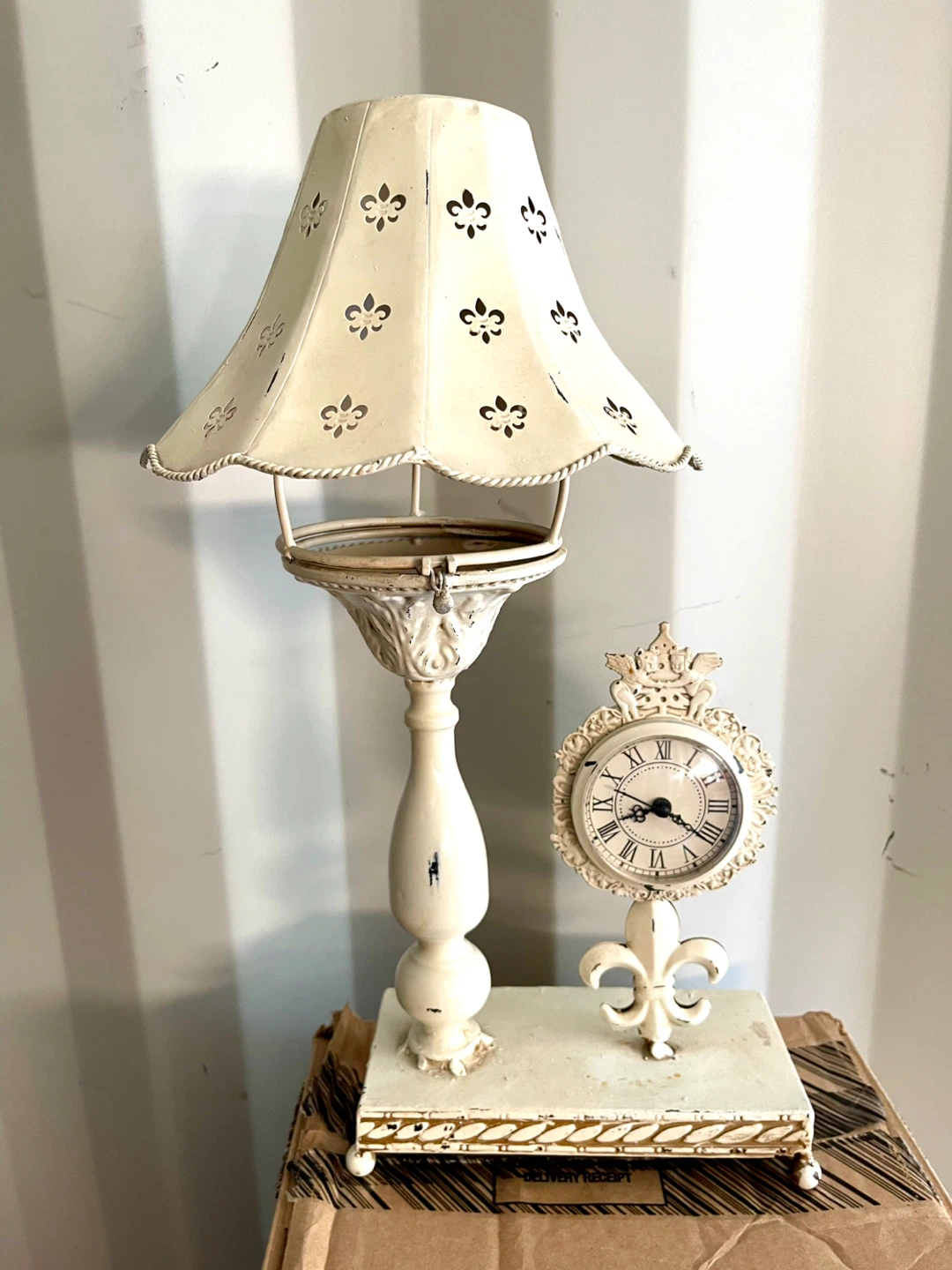 Vintage Style Candleholder Lamp with Clock 🥕
