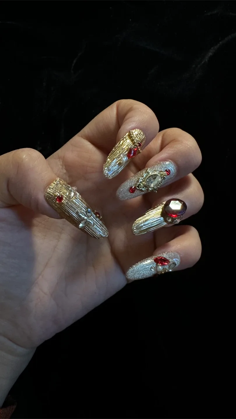 Luxury Press-On Nails image indicator(2)