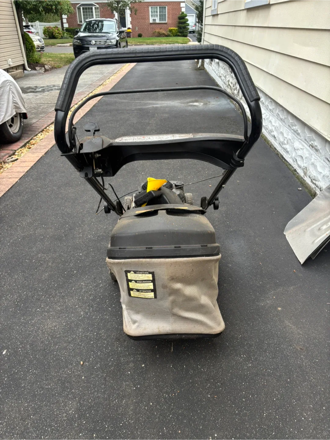 Ariens 21" Lawn Mower image indicator(6)