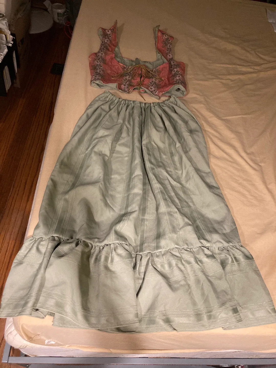 Pioneer costume thumbnail