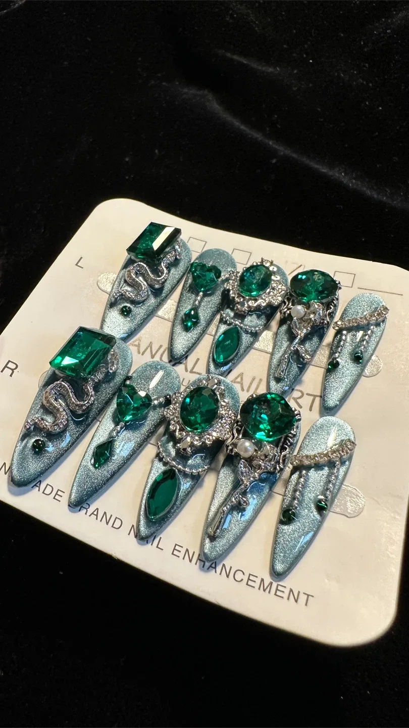 Press-on Nails, Emerald Green, Jewel Accents image indicator(3)