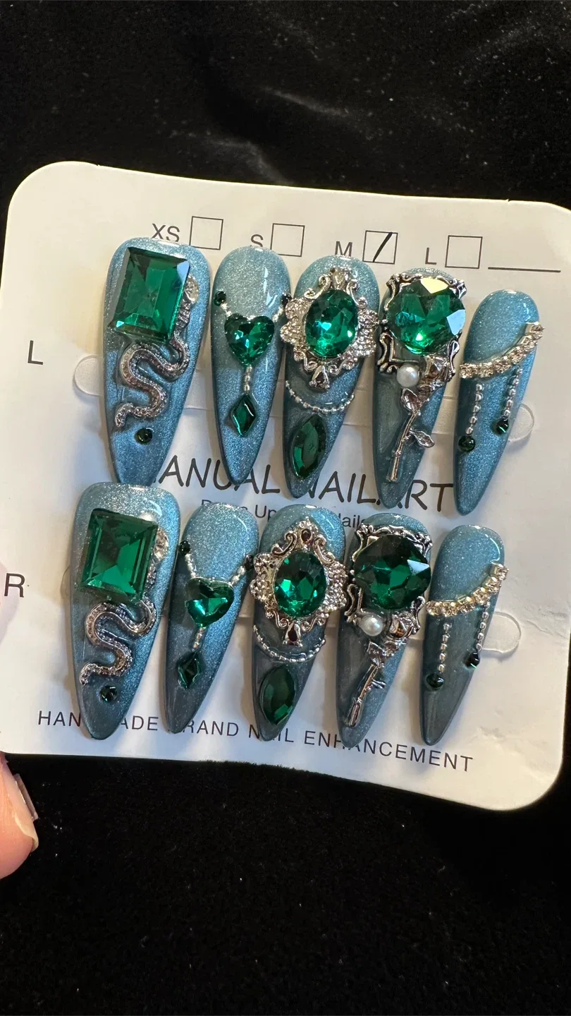 Press-on Nails, Emerald Green, Jewel Accents image indicator(2)