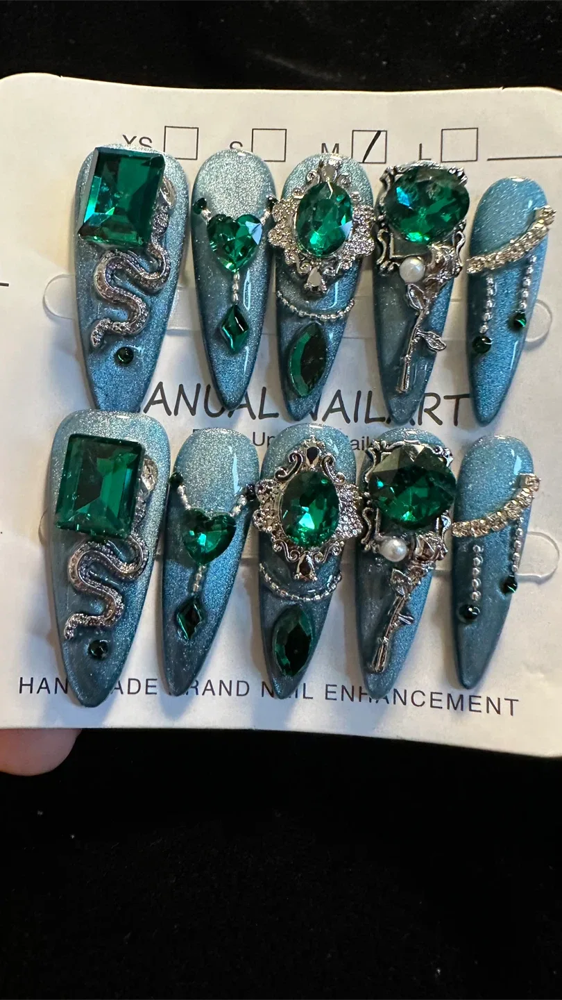 Press-on Nails, Emerald Green, Jewel Accents image indicator(5)