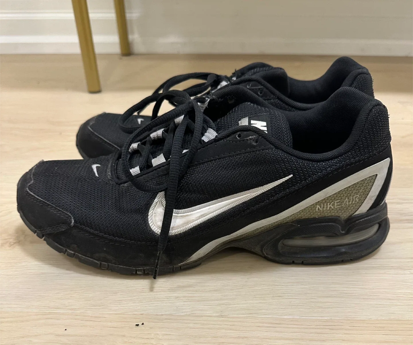 $20-Nike Air Torch 4 Black Sneakers - US 10 image indicator(2)