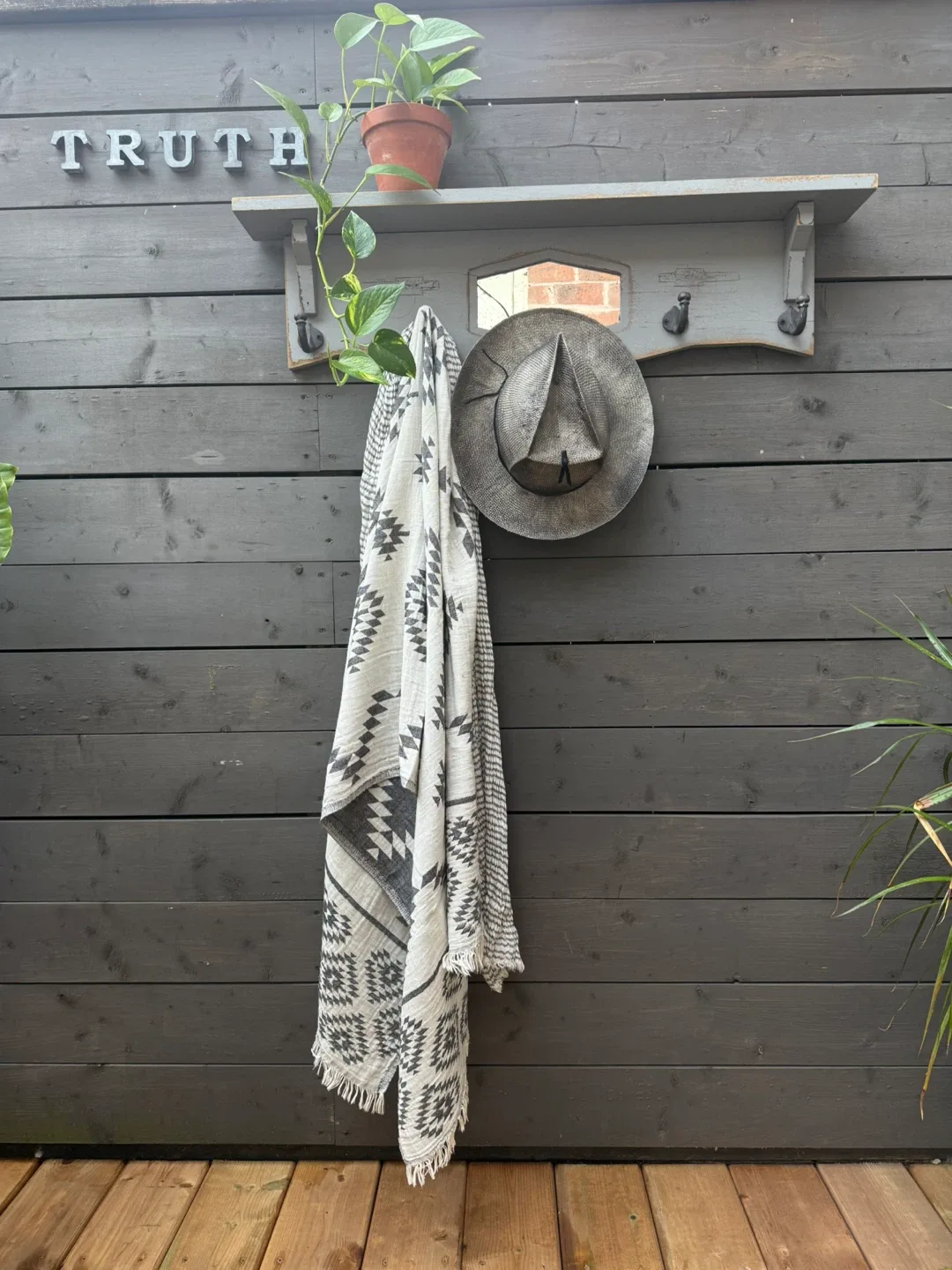 Vintage Grey Wall Shelf with 5 Hooks image indicator(2)