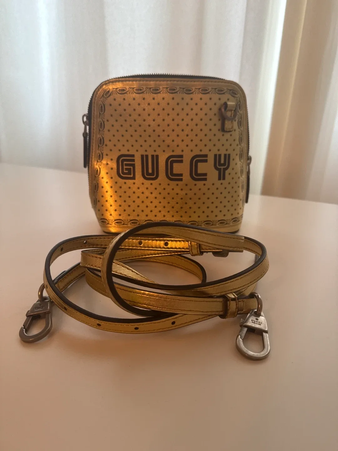 Gucci Gold Star Print Shoulder Bag image indicator(3)