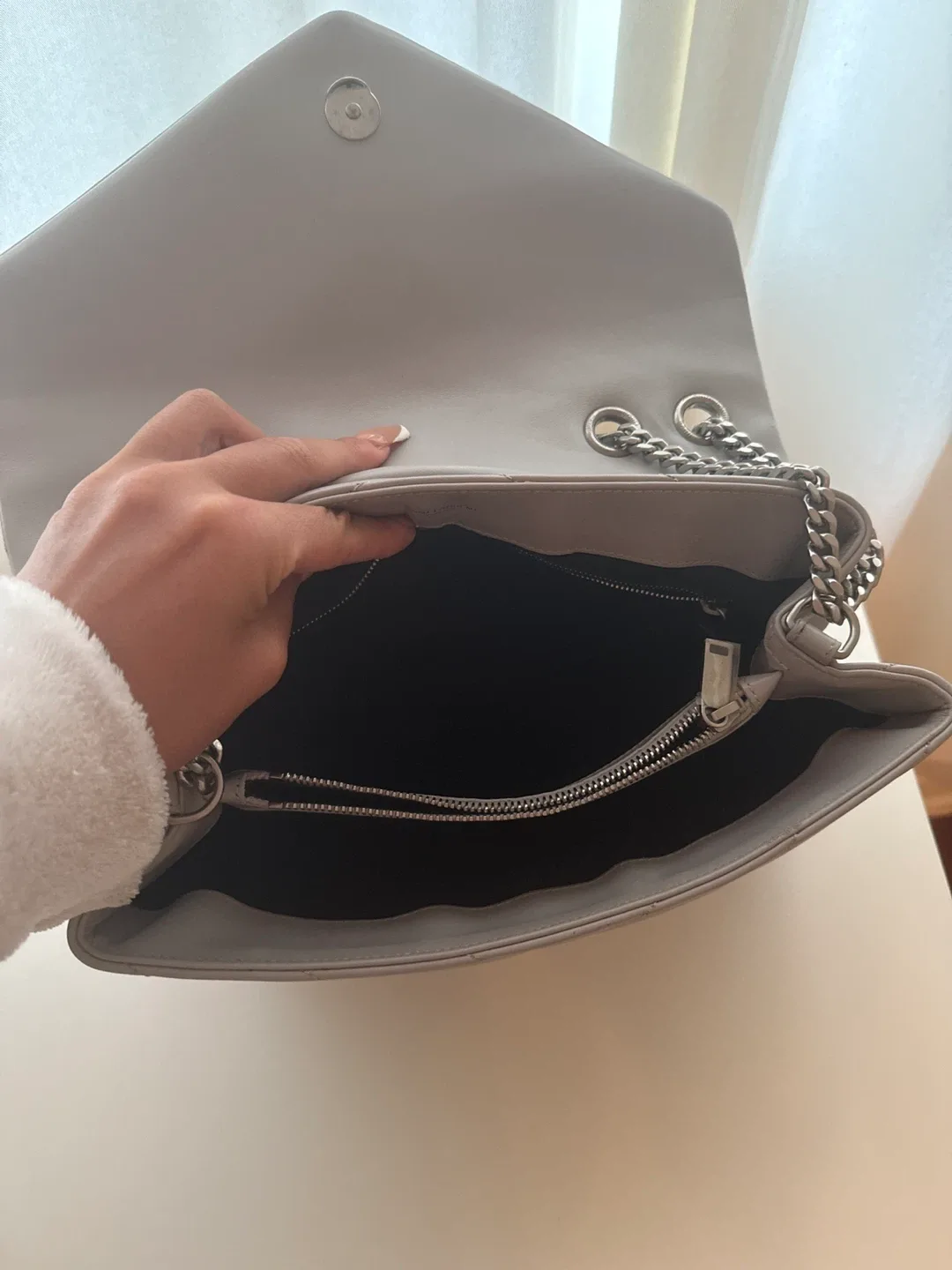 Saint Laurent YSL Loulou Bag, Grey image indicator(3)